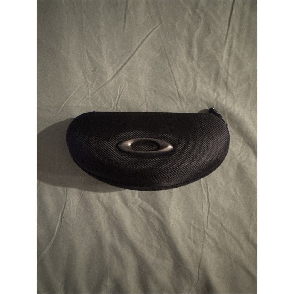 Oakley Hard Clamshell Sunglasses Case Zipper Black With Soft Sack Cleaning Bag